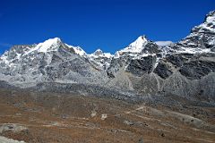 07 Nearing The Bottom Of The Cho La From The Gokyo Side.jpg